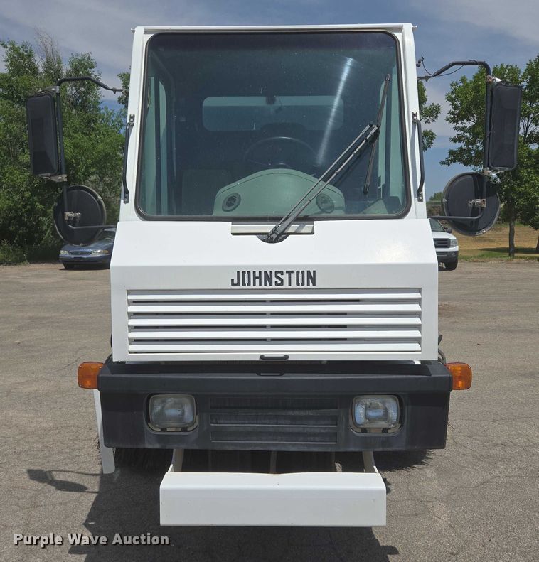 image for item ER5453 2004 Johnston MX450 street sweeper