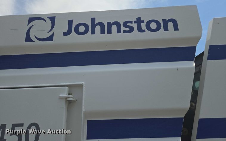 image for item ER5453 2004 Johnston MX450 street sweeper