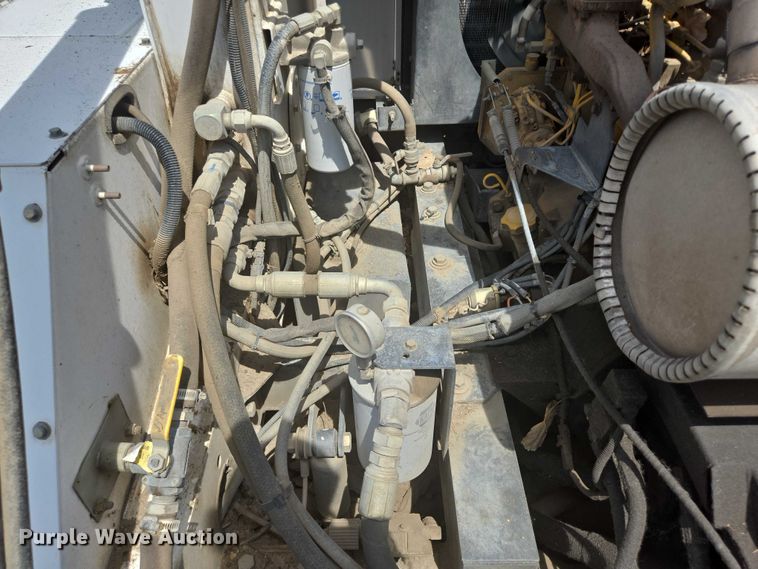 image for item ER5453 2004 Johnston MX450 street sweeper