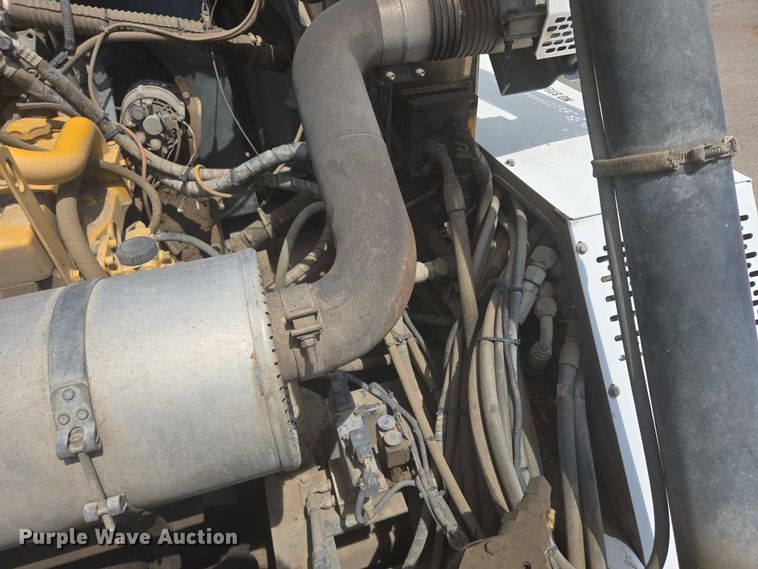 image for item ER5453 2004 Johnston MX450 street sweeper