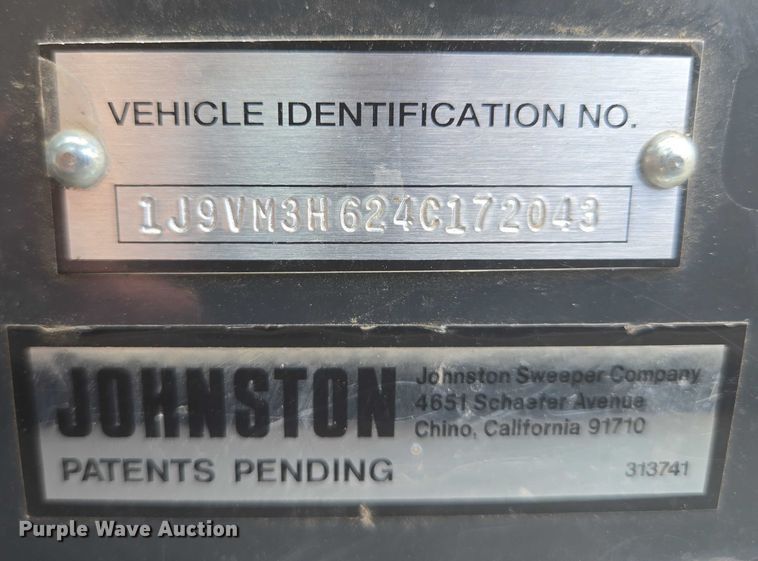 image for item ER5453 2004 Johnston MX450 street sweeper