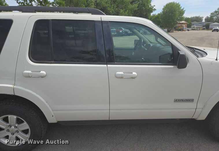 image for item ER5457 2008 Ford Explorer SUV
