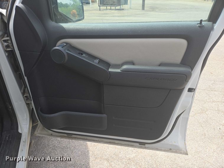 image for item ER5457 2008 Ford Explorer SUV
