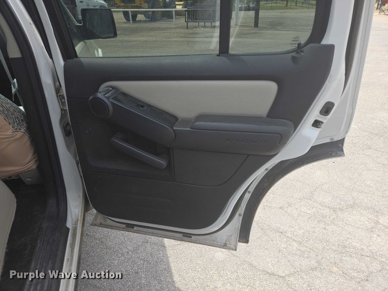 image for item ER5457 2008 Ford Explorer SUV