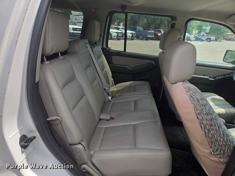 image for item ER5457 2008 Ford Explorer SUV