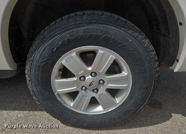 image for item ER5457 2008 Ford Explorer SUV