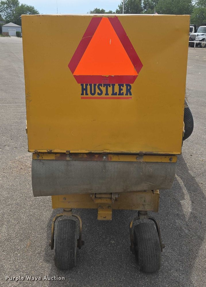 image for item ER5459 2005 Hustler 4600 ZTR lawn mower