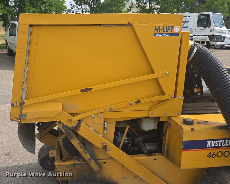 image for item ER5459 2005 Hustler 4600 ZTR lawn mower