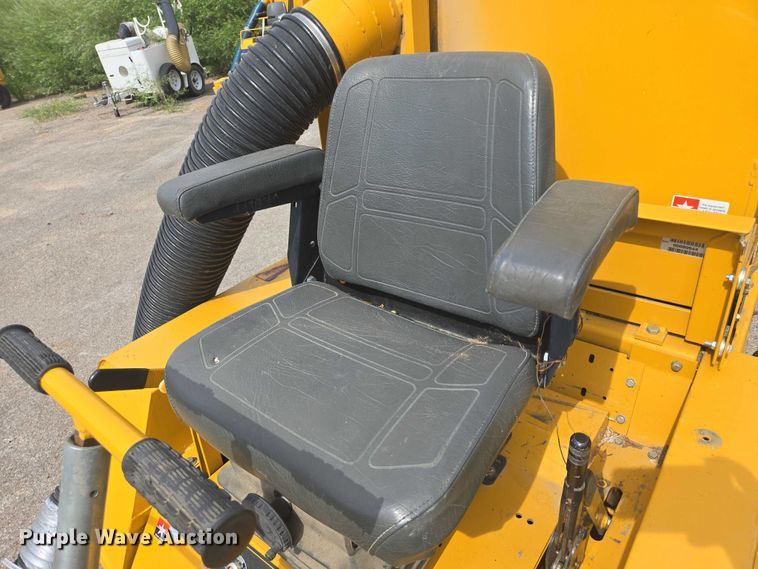 image for item ER5459 2005 Hustler 4600 ZTR lawn mower