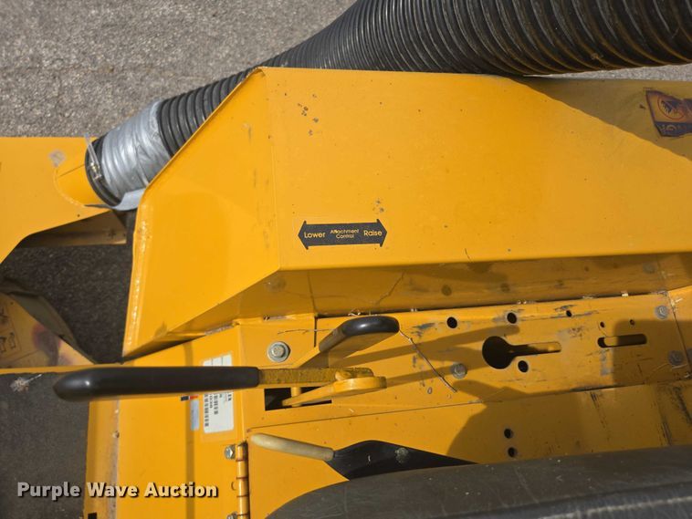 image for item ER5459 2005 Hustler 4600 ZTR lawn mower