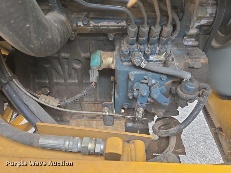 image for item ER5459 2005 Hustler 4600 ZTR lawn mower