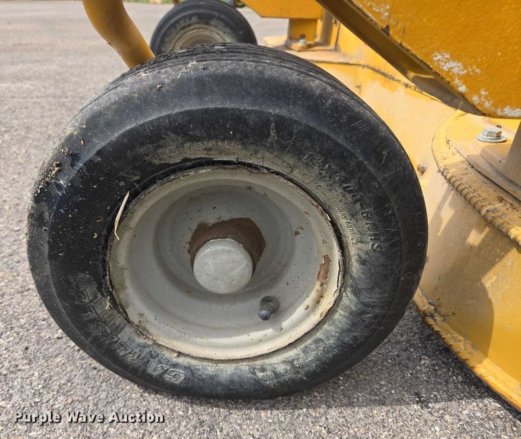 image for item ER5459 2005 Hustler 4600 ZTR lawn mower