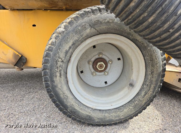 image for item ER5459 2005 Hustler 4600 ZTR lawn mower