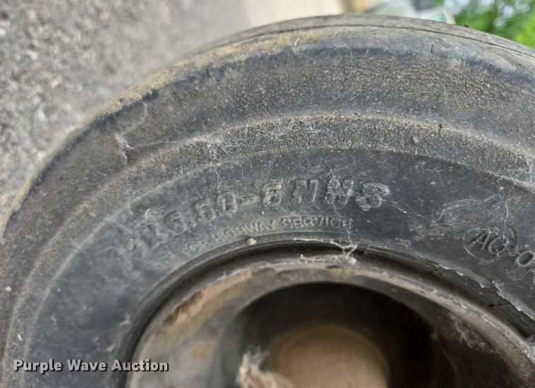 image for item ER5459 2005 Hustler 4600 ZTR lawn mower