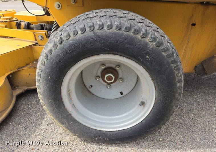 image for item ER5459 2005 Hustler 4600 ZTR lawn mower