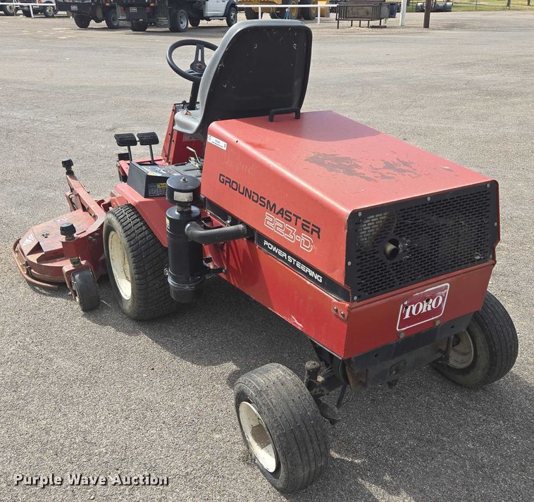 image for item ER5460 Toro Groundmaster 223-D lawn mower
