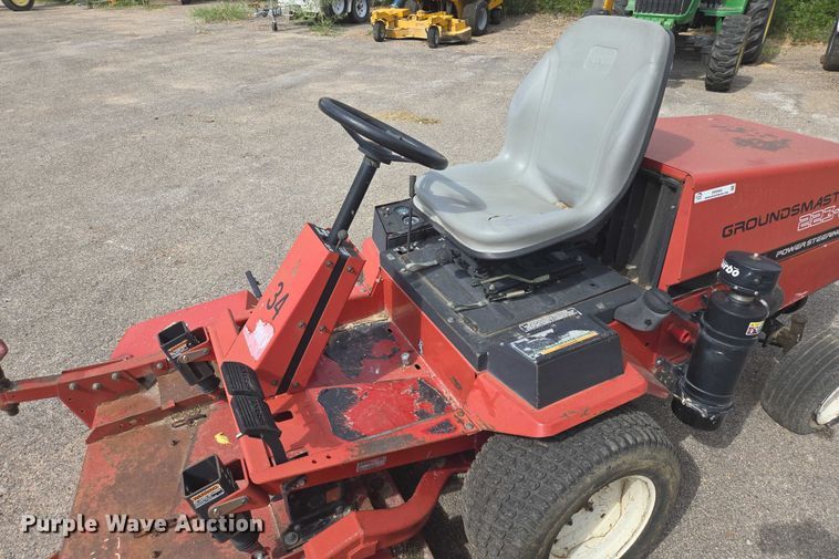 image for item ER5460 Toro Groundmaster 223-D lawn mower