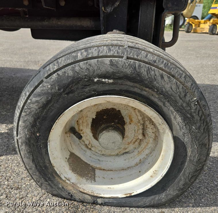 image for item ER5460 Toro Groundmaster 223-D lawn mower