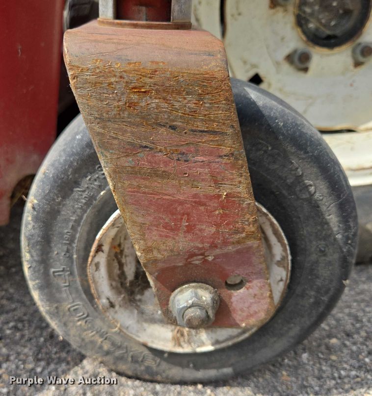 image for item ER5460 Toro Groundmaster 223-D lawn mower