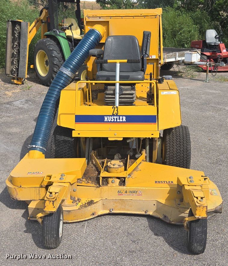 image for item ER5461 2005 Hustler 4600 ZTR lawn mower