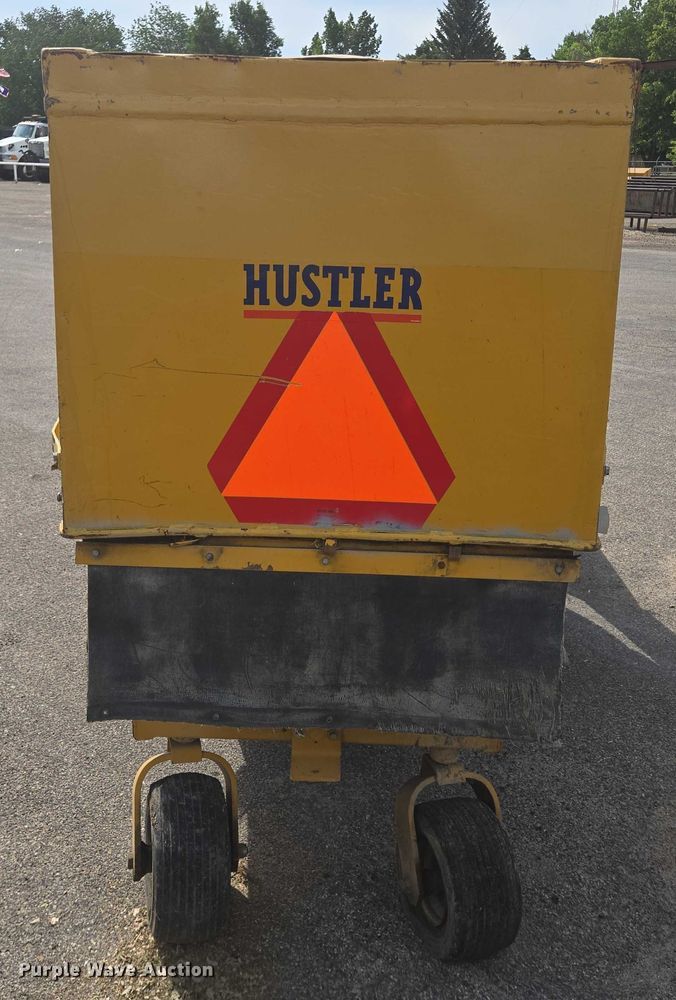 image for item ER5461 2005 Hustler 4600 ZTR lawn mower