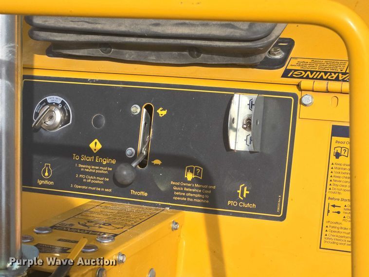 image for item ER5461 2005 Hustler 4600 ZTR lawn mower