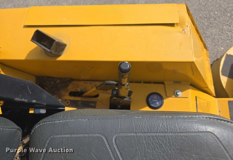 image for item ER5461 2005 Hustler 4600 ZTR lawn mower