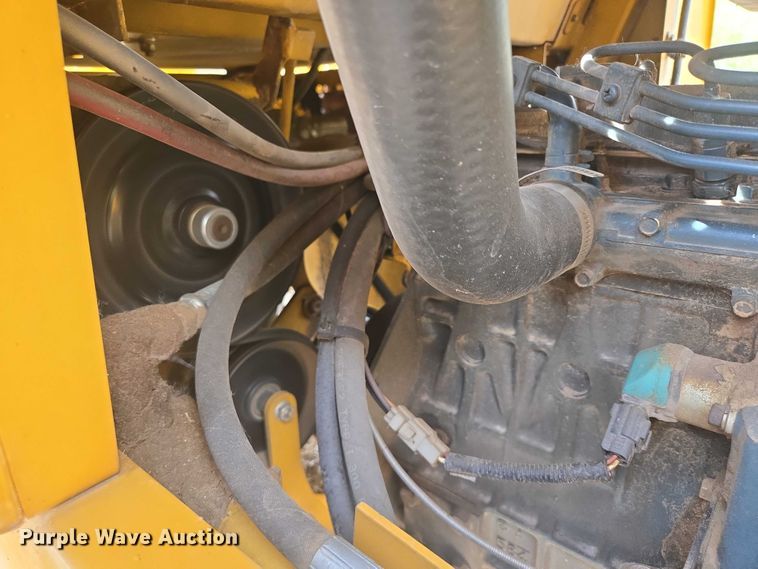 image for item ER5461 2005 Hustler 4600 ZTR lawn mower