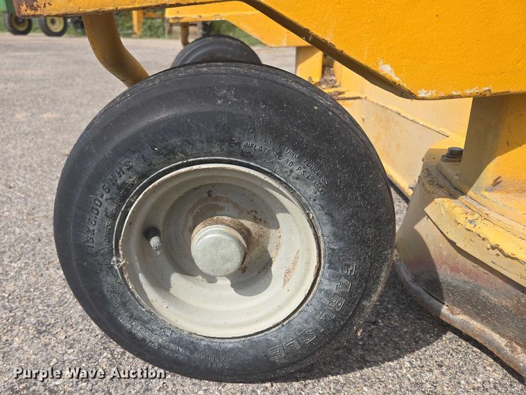 image for item ER5461 2005 Hustler 4600 ZTR lawn mower