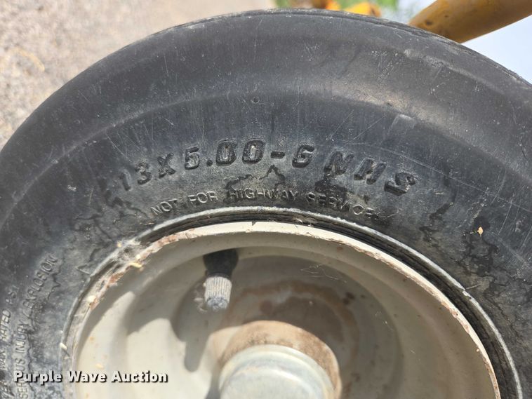 image for item ER5461 2005 Hustler 4600 ZTR lawn mower