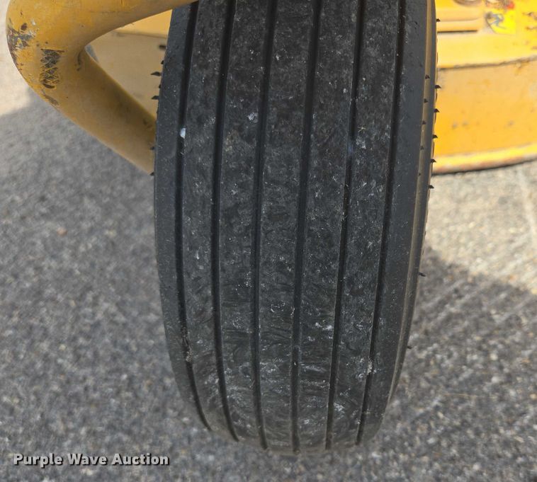 image for item ER5461 2005 Hustler 4600 ZTR lawn mower