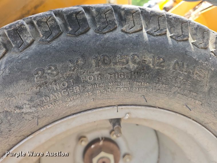 image for item ER5461 2005 Hustler 4600 ZTR lawn mower