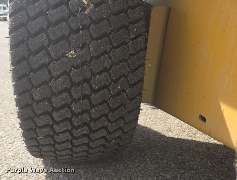 image for item ER5461 2005 Hustler 4600 ZTR lawn mower