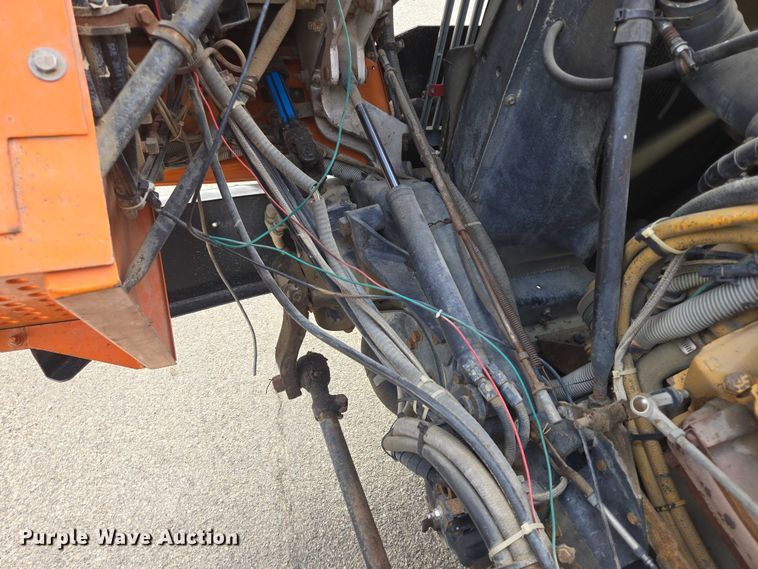 image for item ER5462 1990 White GMC Xpeditor  refuse truck