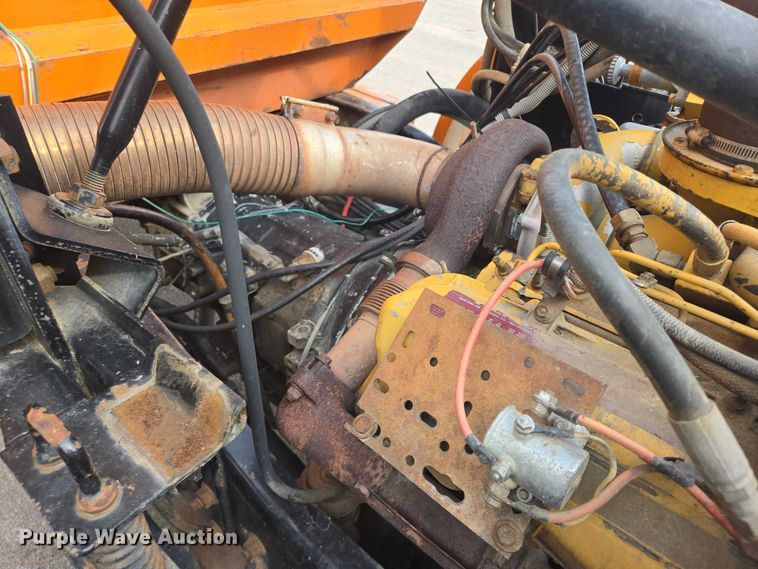 image for item ER5462 1990 White GMC Xpeditor  refuse truck