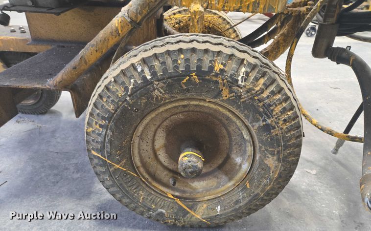 image for item ER5464 Kelly Creswell Pavement Marking Equipment paint sprayer