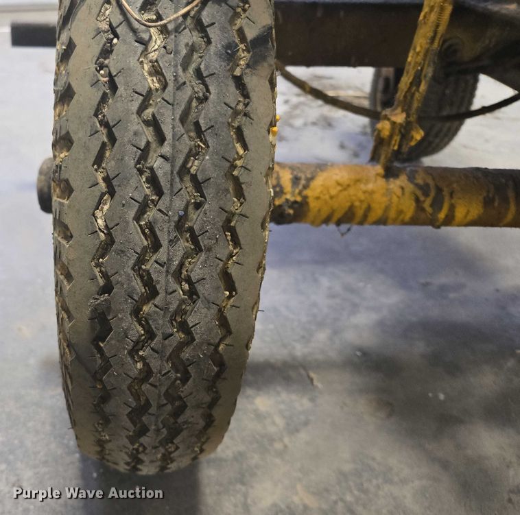 image for item ER5464 Kelly Creswell Pavement Marking Equipment paint sprayer