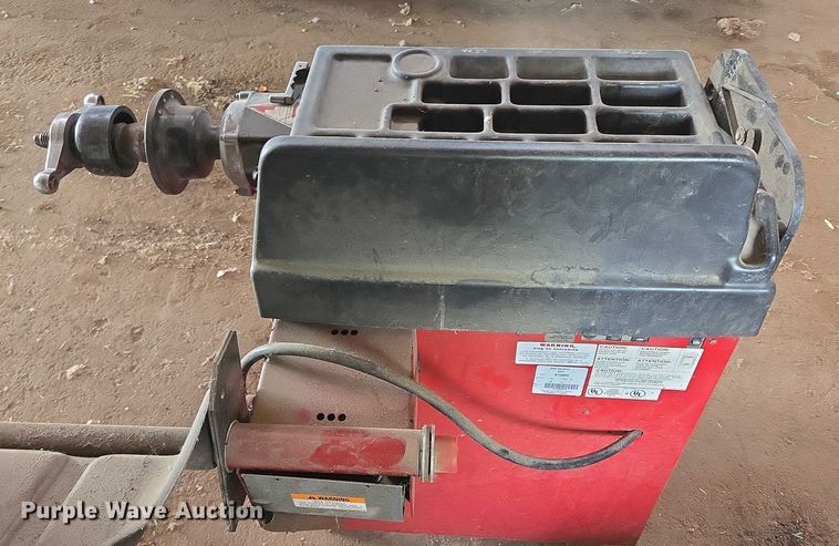 image for item ER5466 Coats 850 Solid State wheel balancer