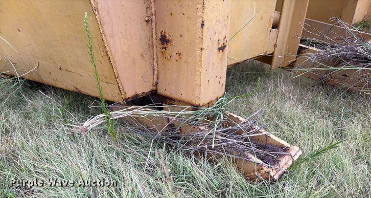 image for item ES7010 11' W V-blade snow plow