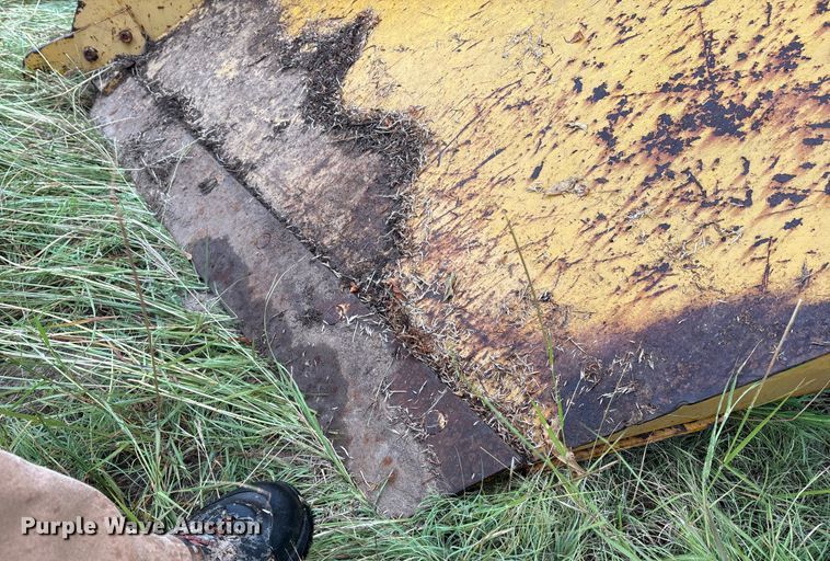 image for item ES7010 11' W V-blade snow plow