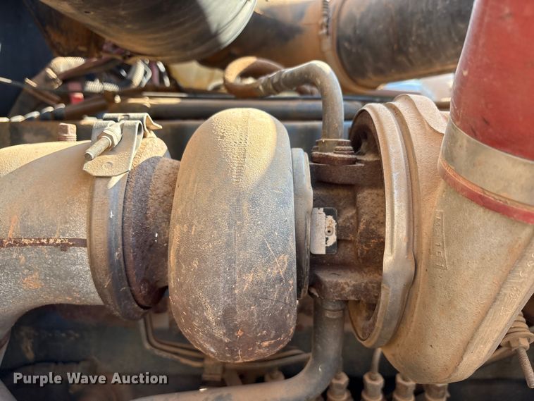 image for item EU0005 1996 Mack CH613 semi truck