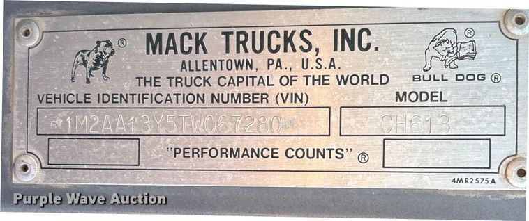image for item EU0005 1996 Mack CH613 semi truck