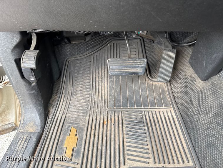 image for item EU2002 2012 Chevrolet Silverado 1500 Crew Cab pickup truck