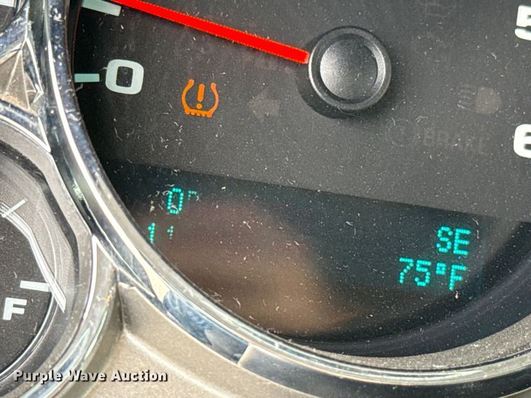 image for item EU2002 2012 Chevrolet Silverado 1500 Crew Cab pickup truck