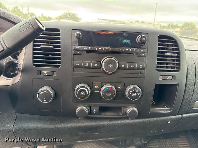 image for item EU2002 2012 Chevrolet Silverado 1500 Crew Cab pickup truck