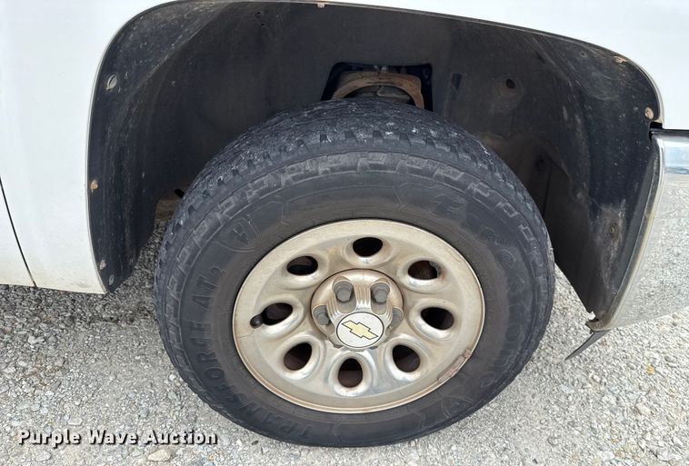 image for item EU2002 2012 Chevrolet Silverado 1500 Crew Cab pickup truck