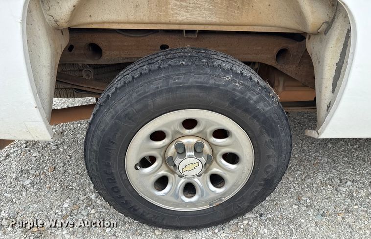 image for item EU2002 2012 Chevrolet Silverado 1500 Crew Cab pickup truck