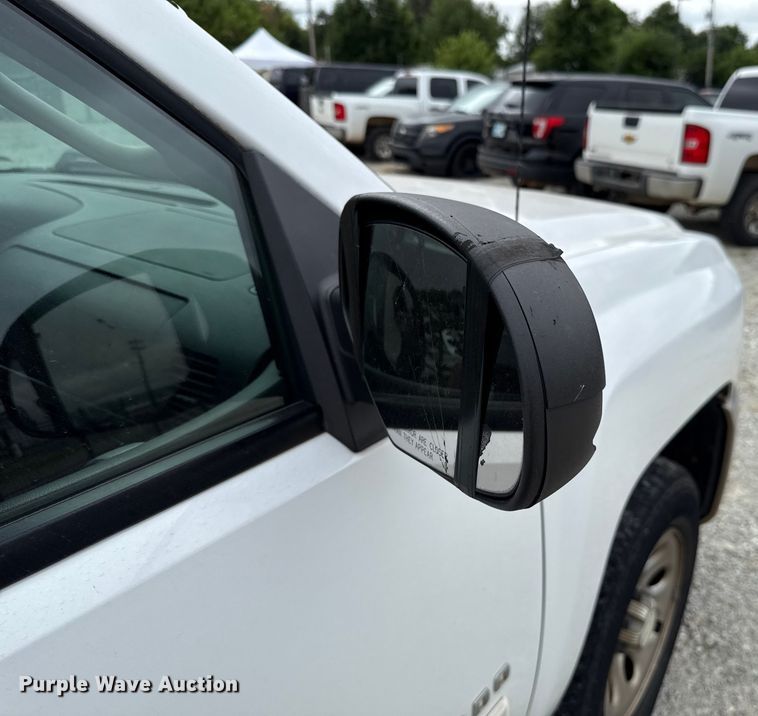 image for item EU2006 2012 Chevrolet Silverado 1500 Crew Cab pickup truck