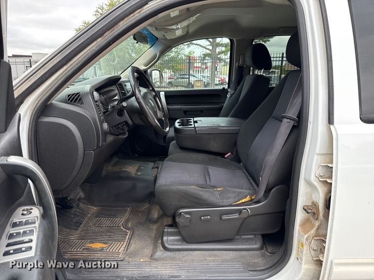 image for item EU2006 2012 Chevrolet Silverado 1500 Crew Cab pickup truck