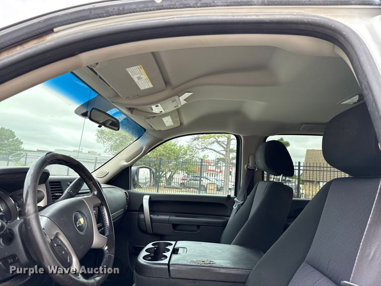 image for item EU2006 2012 Chevrolet Silverado 1500 Crew Cab pickup truck